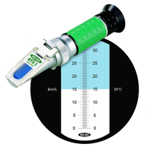 VEE GEE BTX-1, 0-32%, TEMPERATURE-COMPENSATED REFRACTOMETER